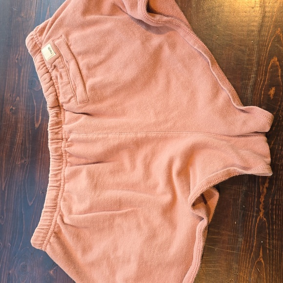 Vuori Dusty Pink Cotton Shorts - Picture 3 of 4